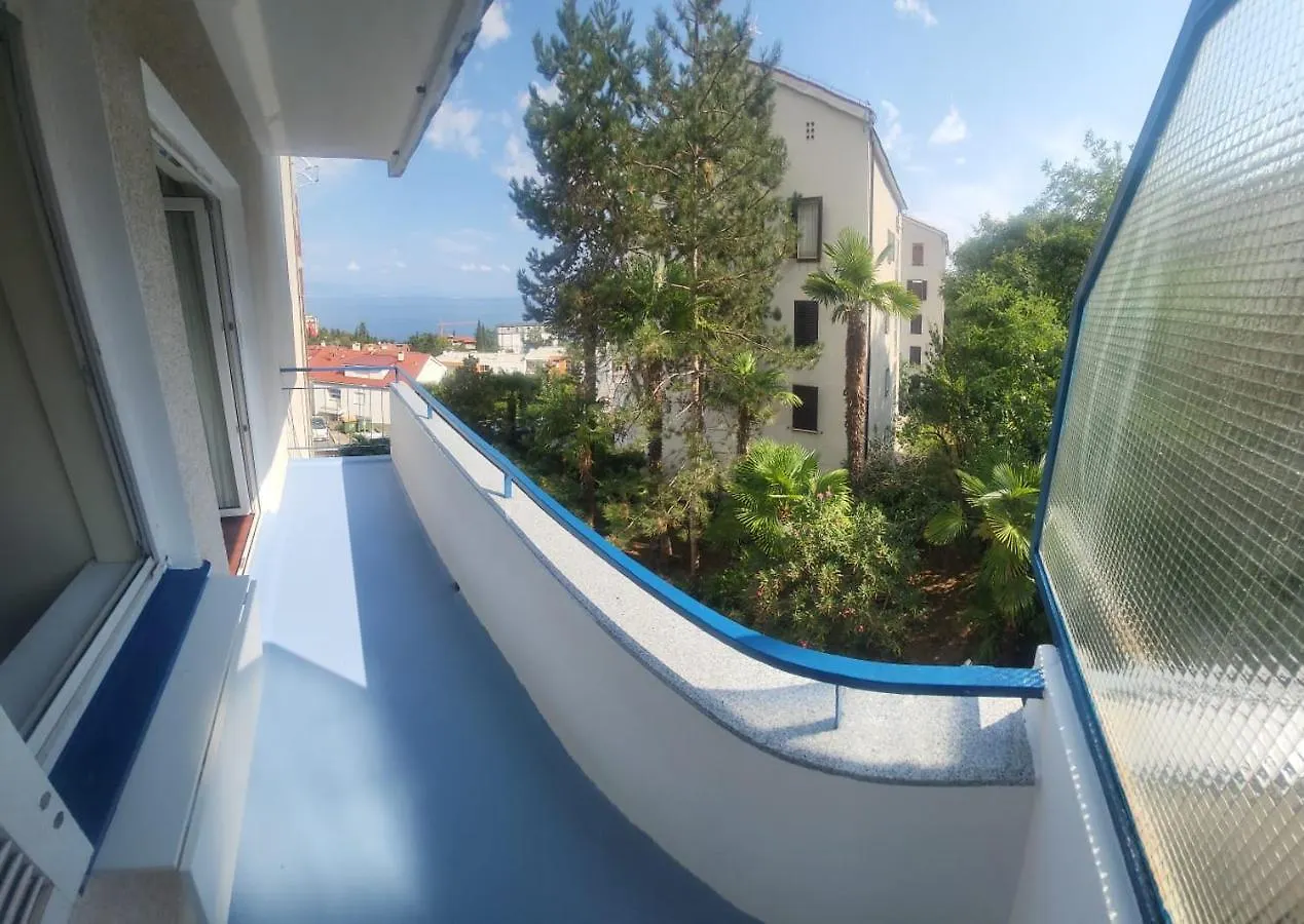 Apartment With Direct Sea View, Free Parking And Close To Beaches And Promenade Lovran