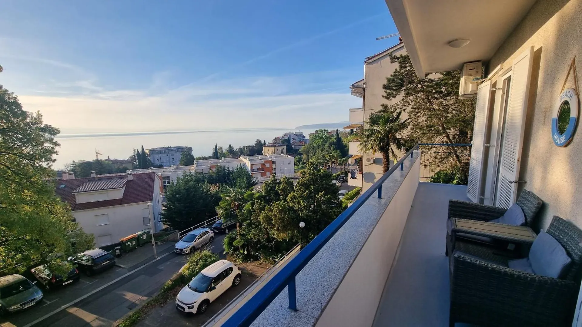 Apartment With Direct Sea View, Free Parking And Close To Beaches And Promenade Lovran Croaţia